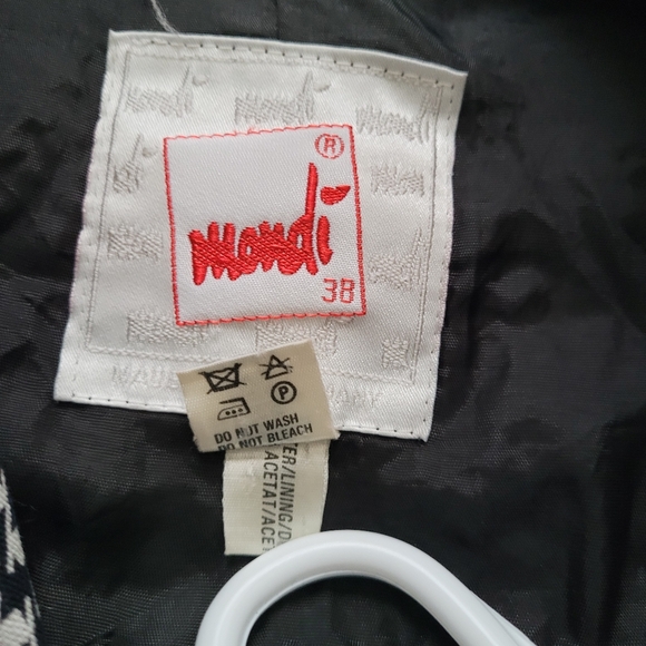 Mondi Vintage blazer with flower design size large 87% cotton 13% linen - Picture 4 of 10